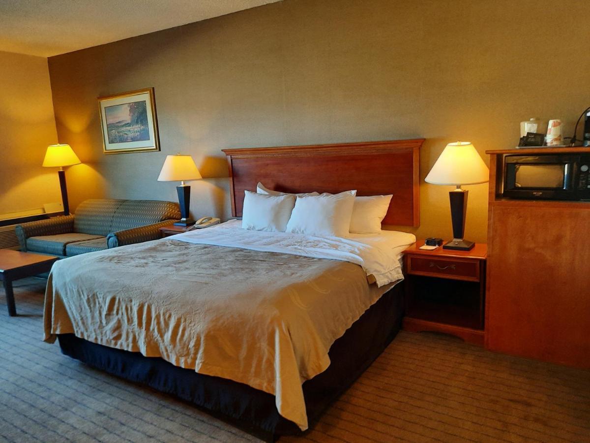 Quality Inn & Suites Grants - I-40 Exteriör bild