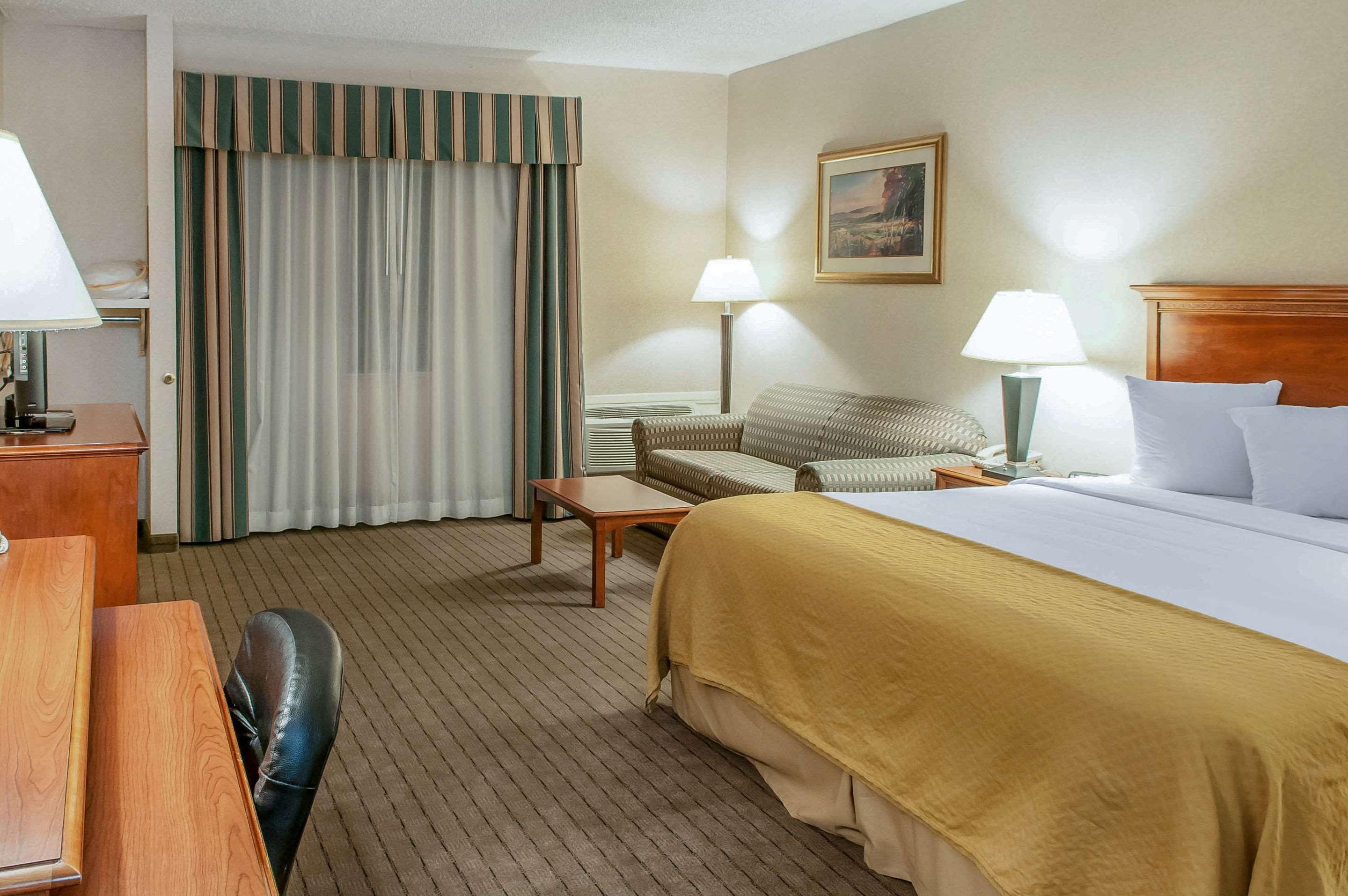 Quality Inn & Suites Grants - I-40 Exteriör bild