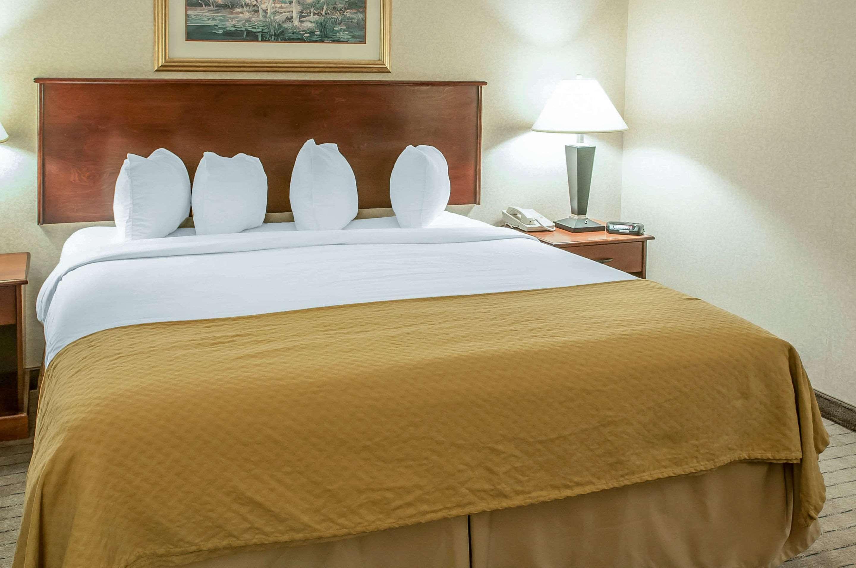 Quality Inn & Suites Grants - I-40 Exteriör bild