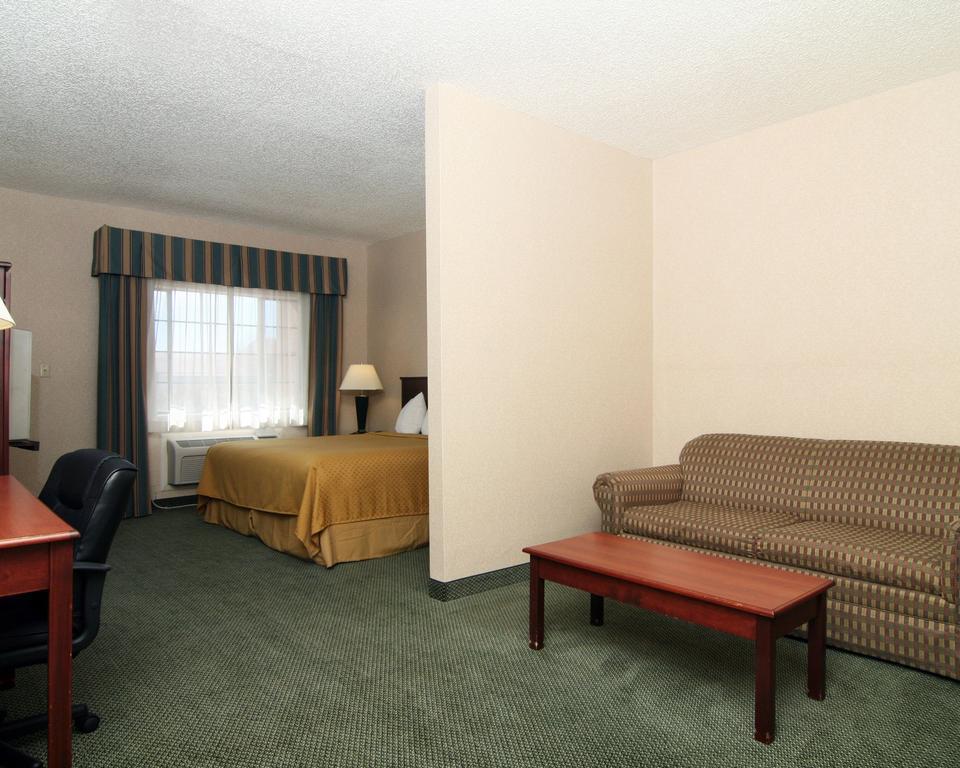 Quality Inn & Suites Grants - I-40 Exteriör bild