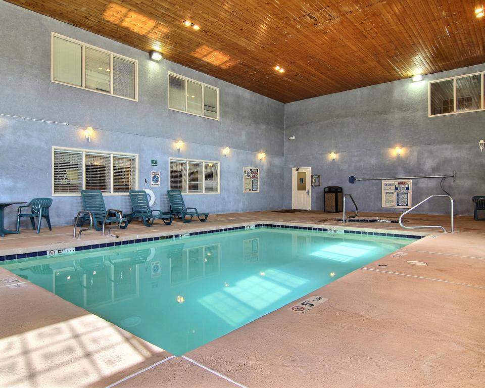 Quality Inn & Suites Grants - I-40 Exteriör bild