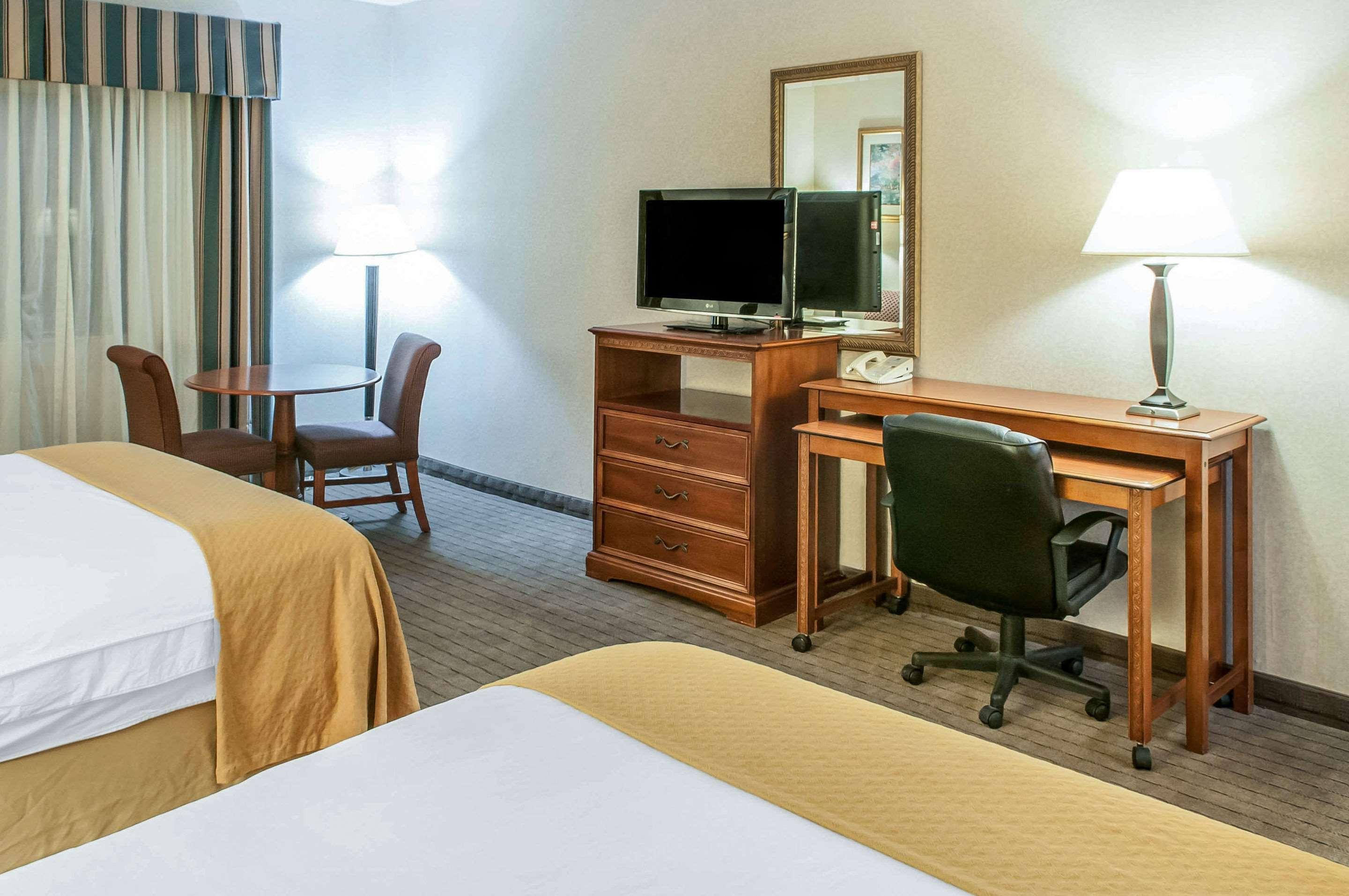 Quality Inn & Suites Grants - I-40 Exteriör bild