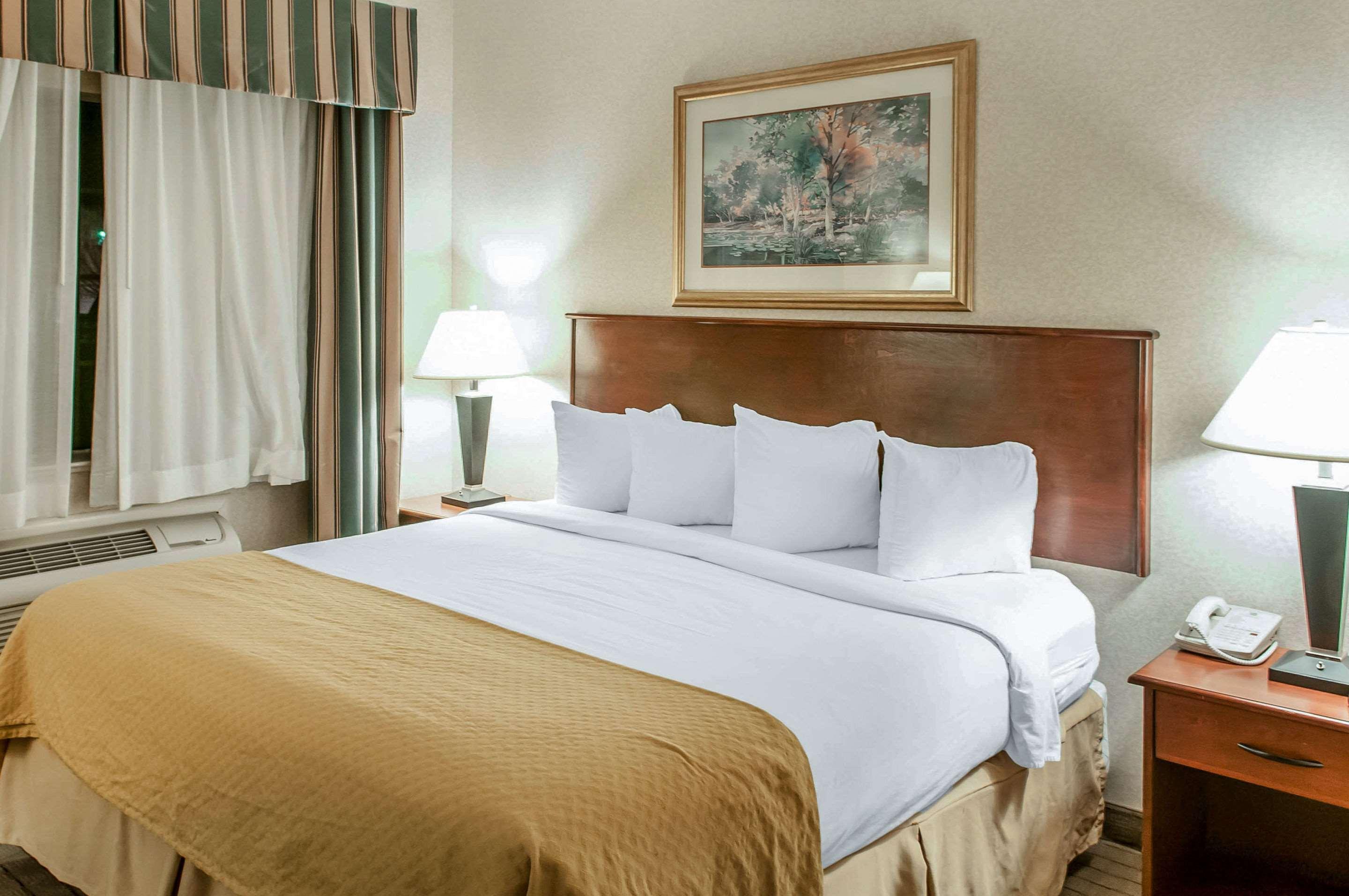 Quality Inn & Suites Grants - I-40 Exteriör bild