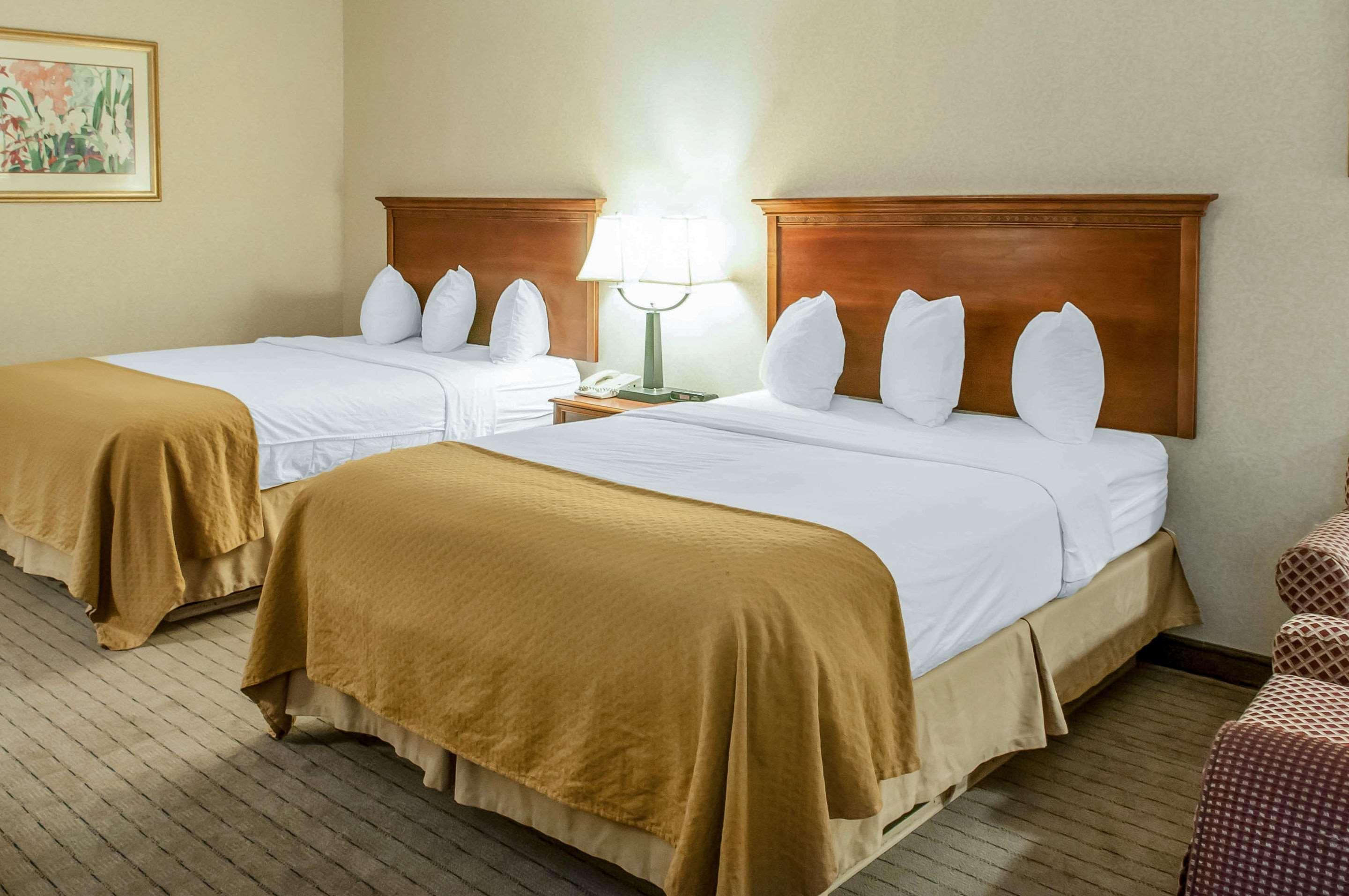 Quality Inn & Suites Grants - I-40 Exteriör bild
