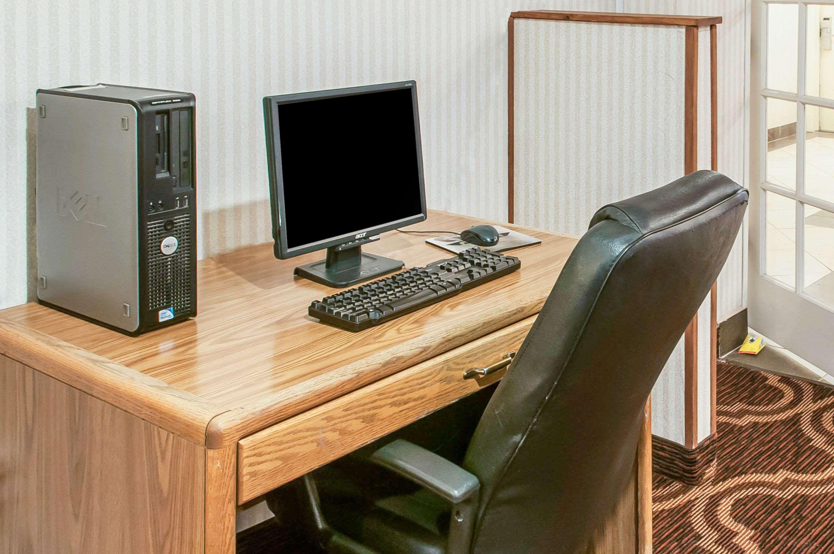 Quality Inn & Suites Grants - I-40 Exteriör bild