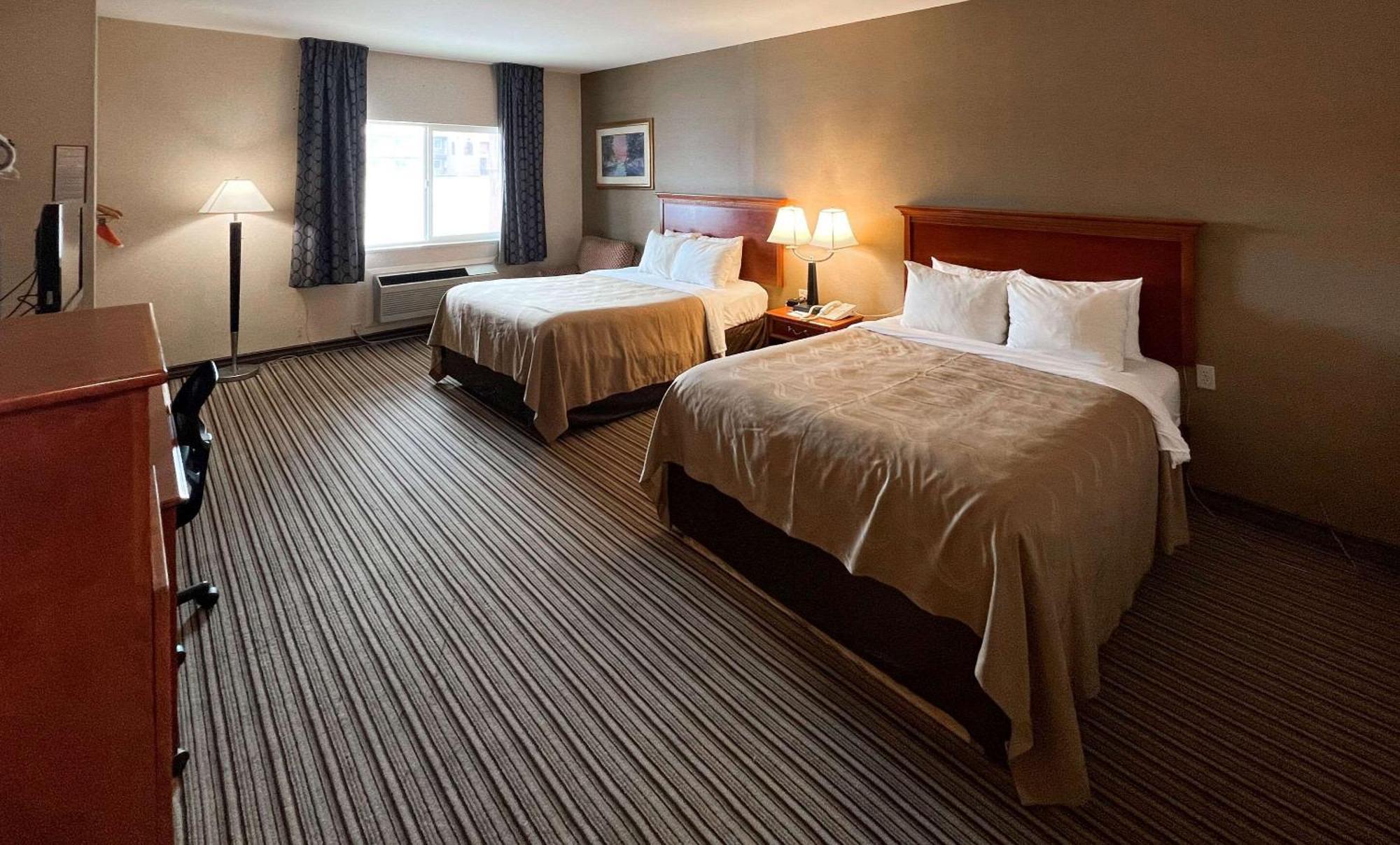 Quality Inn & Suites Grants - I-40 Exteriör bild