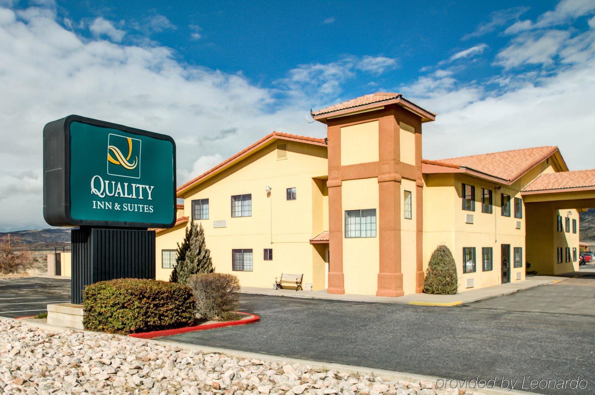 Quality Inn & Suites Grants - I-40 Exteriör bild