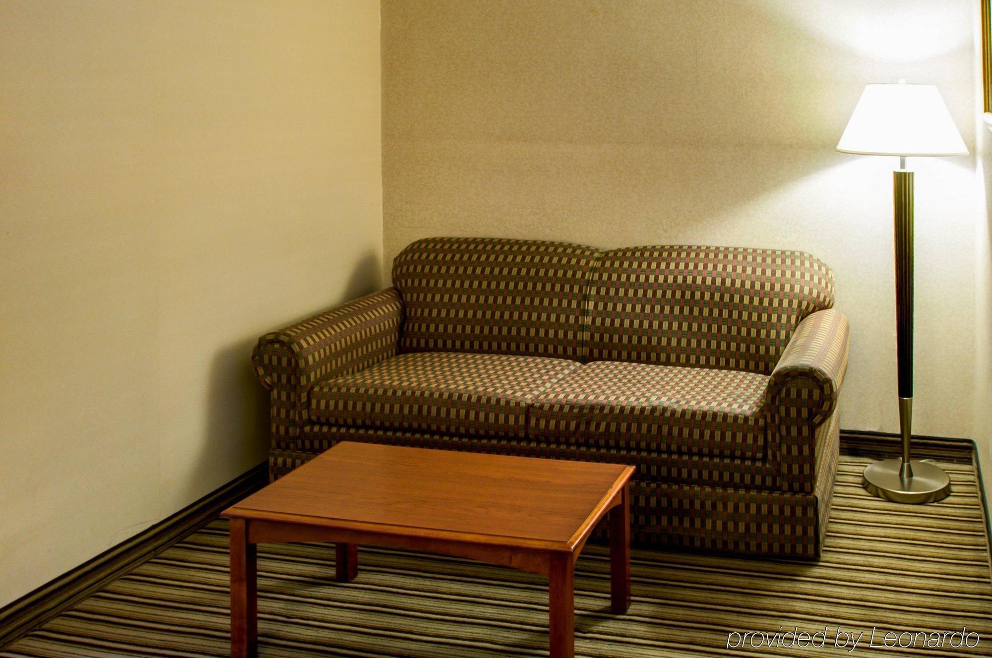 Quality Inn & Suites Grants - I-40 Exteriör bild